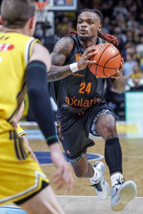 Basketball, Men s Bundesliga, Alba Berlin vs. Niners Chemnitz, Uber Arena on September 18, 2026, in Berlin; Cobe Williams of the Niners Chemnitz in action; Alba Berlin vs. Niners Chemnitz