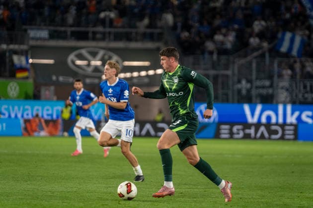 German Soccer 2. Bundesliga, Matchday 6, 2026–2027, VfL Wolfsburg vs. SV Darmstadt 98 on September 18, 2026, at the Volkswagen Arena in Wolfsburg; Alessio Besio of VfL Wolfsburg, No. 23, in possession of the ball Copyright: xSvenxHeidmannx