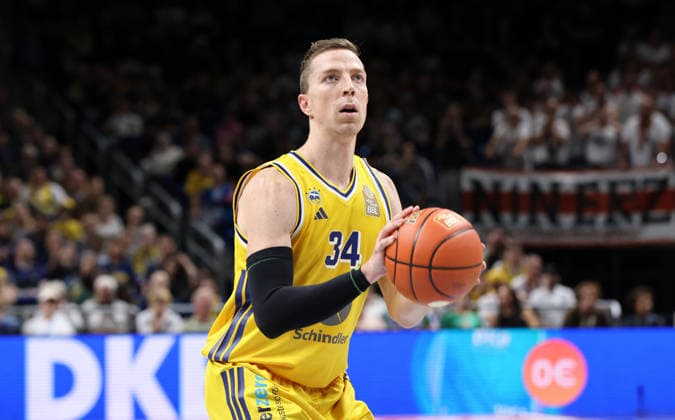 Justin Bean shooting a free throw; upper body; sports; basketball; BBL; Bundesliga; Men s Division 1; Matchday; 2026–2027 season; September 18, 2026; ALBA Berlin vs. Niners Chemnitz 99ers