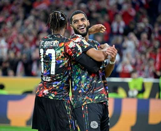 September 18, 2026, 2026–2027 Bundesliga season, Matchday 4, FC Bayern Munich vs. 1. FC Union Berlin, at the Allianz Arena in Munich; from left: Michael Olise (FC Bayern Munich) and Ismael Saibari (FC Bayern Munich) celebrate