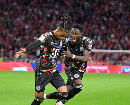 September 18, 2026, 2026–2027 Bundesliga Season, Matchday 4, FC Bayern Munich vs. 1. FC Union Berlin, at the Allianz Arena in Munich; from left: Michael Olise (FC Bayern Munich) and Alphonso Davies (FC Bayern Munich) celebrate