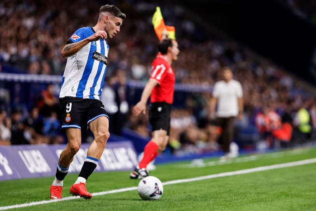 September 18, 2026, Cornella, Barcelona, SPAIN: Roberto Fernandez of RCD Espanyol in action during the Spanish league, LaLiga EA Sports, football match played between RCD Espanyol and Elche CF at RCDE Stadium on September 18, 2026 in Cornella, Spain. RCD Espanyol V Elche CF - LaLiga EA Sports  - ZUMAa181 20260918_zaa_a181_170 Copyright: xJavierxBorregox