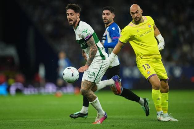 Fer Nino of Elche CF scores the 0-1 during the La Liga EA Sports match between RCD Espanyol and Elche CF played at RCDE Stadium on September 18, 2026 in Barcelona, Spain. (Photo by Bagu Blanco PRESSINPHOTO) ESP: RCD Espanyol - Elche CF. La Liga EA Sports. Macthday 7, RCDE Stadium, Barcelona, Spain - 18 Sep 2026Barcelona RCDE Stadium Barcelona Spain  Copyright: xBlanco PRESSINPHOTO Shutterstockx 17157702l