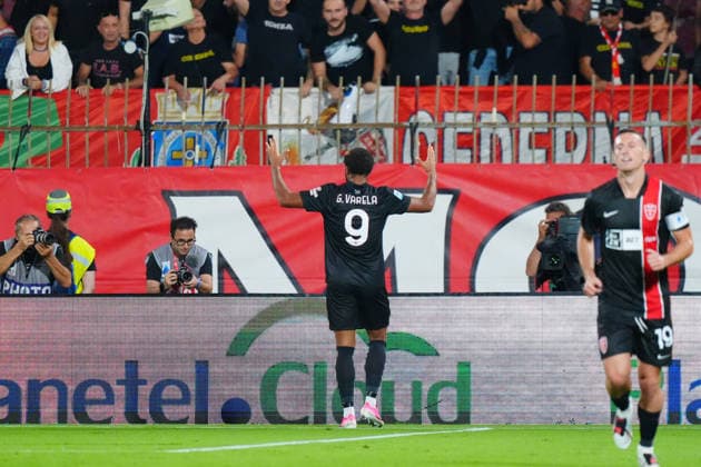 IPA88680414 - Gustavo Miguel Pereira De Sousa Varela (AC Monza) celebrates his goal during the AC Monza vs. US Sassuolo Italian Serie A soccer match in Monza, Italy, on September 18, 2026  Copyright: xLucaxRossini IPAxSportx xx IPA88680414