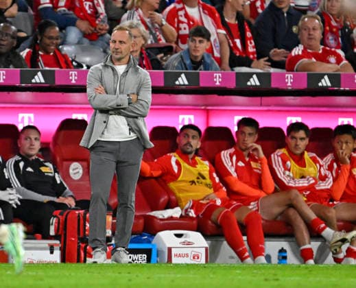 September 18, 2026, 2026–2027 Bundesliga, Matchday 4, FC Bayern Munich vs. 1. FC Union Berlin, at the Allianz Arena in Munich, Coach Mauro Lustrinelli. Union Berlin looks pensive.