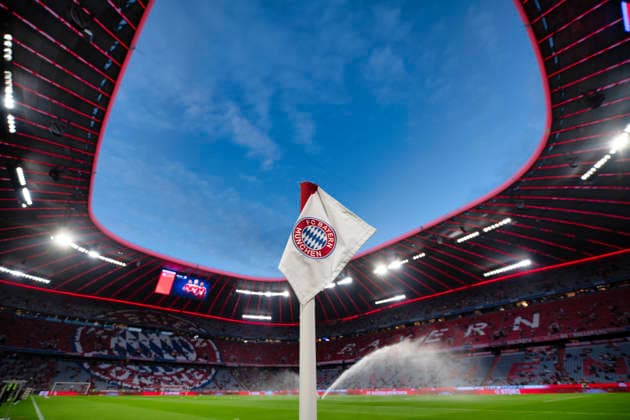 Before the game begins: Wide shot of the field; flag with crest; FC Bayern Munich (FCB) logo; blue hour; FC Bayern Munich (FCB) vs. 1. FC Union Berlin (FCU); September 18, 2026; DFL regulations prohibit any use of photographs as images SEQUENCES AND OR QUASI-VIDEO FC Bayern Munich (FCB) vs. 1. FC Union Berlin (FCU)