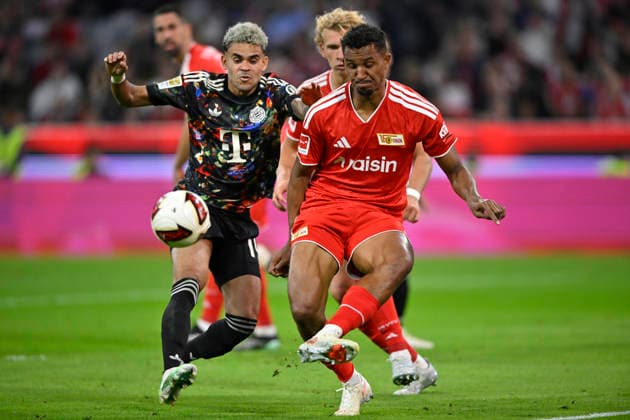 Tackle, Action: Felix Uduokhai, 1. FC Union Berlin (FCU) 02 vs. Luis Diaz, FC Bayern Munich (FCB) 14; FC Bayern Munich (FCB) vs. 1. FC Union Berlin (FCU) September 18, 2026. DFL regulations prohibit any use of photographs as imagesSEQUENCES AND OR QUASI-VIDEO FC Bayern Munich FCB vs. 1. FC Union Berlin FCU