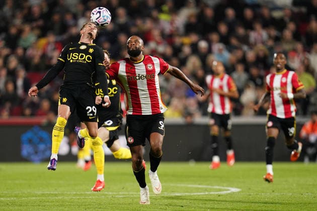 Premier League: Brentford v Chelsea Pep Chavarria of Chelsea wins header during the Premier League match Brentford vs Chelsea at GTECH Community Stadium, London, United Kingdom on 18 September 2026 (Photo by Harvey Murphy News Images) Copyright: xHarveyxMurphy NewsxImagesx