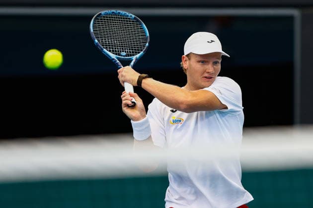 TENNIS DAVIS CUP AUSTRALIA POLAND, Maks KaÅ›nikowski of Poland plays a backhand during the Davis Cup match between Australia and Poland at Pat Rafter Arena in Brisbane, Saturday, September 19, 2026. ( NO ARCHIVING, EDITORIAL USE ONLY  Copyright: xRUSSELLxFREEMANx 20260919172453864610