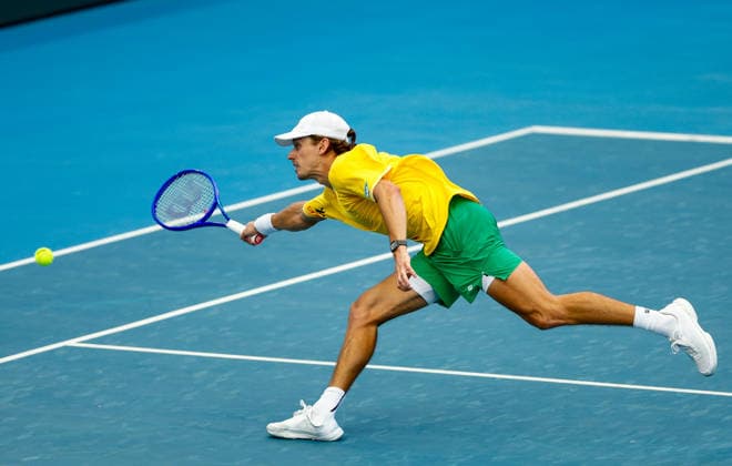 TENNIS DAVIS CUP AUSTRALIA POLAND, Alex de Minaur of Australia plays a forehand during the Davis Cup match between Australia and Poland at Pat Rafter Arena in Brisbane, Saturday, September 19, 2026. ( NO ARCHIVING, EDITORIAL USE ONLY  Copyright: xRUSSELLxFREEMANx 20260919122323305742