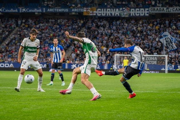 RCD Espanyol v Elche CF, Stage Front Stadium, CornellÃ de Llobregat, September 18, 2026, Spain - Matchday 7 - LaLiga EA Sports Bryan Zaragoza of RCD Espanyol in action during the LaLiga EA Sports matchday 7 football match between RCD Espanyol and Elche CF at Stage Front Stadium on September 18, 2026 in CornellÃ de Llobregat, Spain., Credit: 2026 Ãvan Sanchez Jimenez Ivan Sanchez Avalon  Copyright: x x2026xÃvanxSanchezxJimenezx xIvanxSanchezx xAvalonx 1136195270