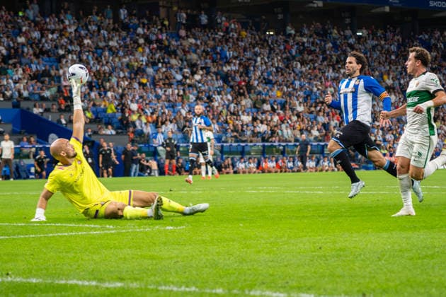 RCD Espanyol v Elche CF, Stage Front Stadium, CornellÃ de Llobregat, September 18, 2026, Spain - Matchday 7 - LaLiga EA Sports Marko DmitroviÄ‡ of RCD Espanyol during the LaLiga EA Sports matchday 7 fixture between RCD Espanyol and Elche CF at Stage Front Stadium on September 18, 2026, in CornellÃ de Llobregat, Spain., Credit: 2026 Ãvan Sanchez Jimenez Ivan Sanchez Avalon  Copyright: x x2026xÃvanxSanchezxJimenezx xIvanxSanchezx xAvalonx 1136205096