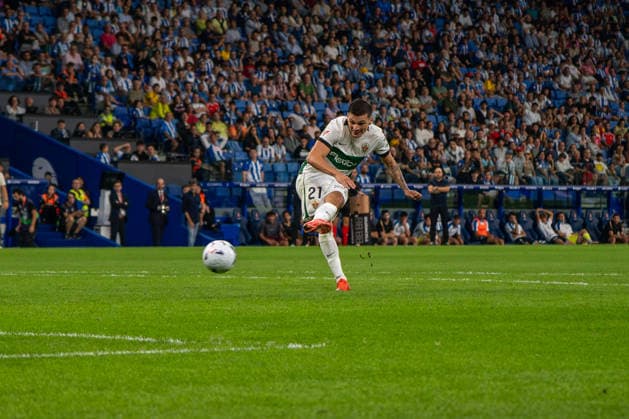 RCD Espanyol v Elche CF, Stage Front Stadium, CornellÃ de Llobregat, September 18, 2026, Spain - Matchday 7 - LaLiga EA Sports Cepeda of Elche CF during the LaLiga EA Sports matchday 7 fixture between RCD Espanyol and Elche CF at Stage Front Stadium on September 18, 2026, in CornellÃ de Llobregat, Spain., Credit: 2026 Ãvan Sanchez Jimenez Ivan Sanchez Avalon  Copyright: x x2026xÃvanxSanchezxJimenezx xIvanxSanchezx xAvalonx 1136214986