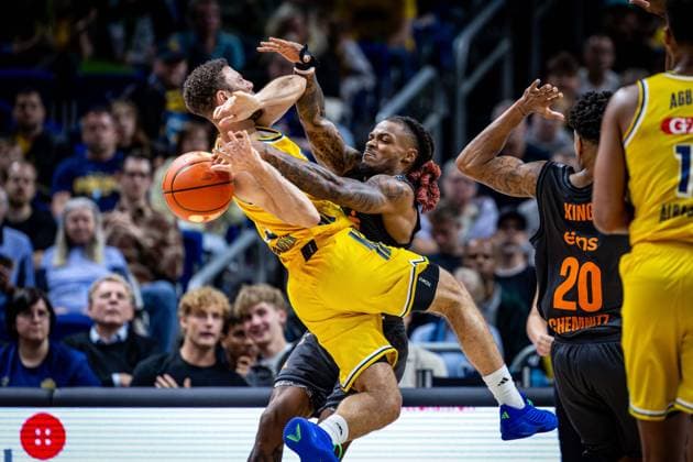 Basketball Berlin, September 18, 2026; 2026–2027 Season; EasyCredit BBL 1 Bundesliga Men s Division; Alba Berlin vs. NINERS Chemnitz; Cobe Williams (Chemnitz, No. 24); Jordan Ford (Alba Berlin, No. 03)