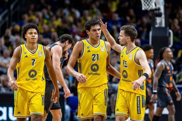 Basketball Berlin, September 18, 2026; 2026–2027 Season; EasyCredit BBL (1st Bundesliga), Men s Division; Alba Berlin vs. NINERS Chemnitz; Brandon Angel (Alba Berlin), No. 21 Martin Hermannsson, Alba Berlin; No. 15 Jack Kayil, Alba Berlin; No. 07 Jubel