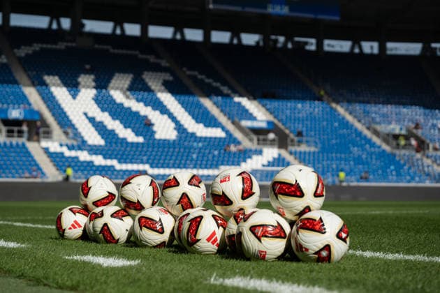September 19, 2026, xjyhynx, Soccer 2. Bundesliga, Karlsruher SC 1 FC Nürnberg, from left: Balls at Wildparkstadion before the game. DFL and DFB regulations prohibit any use of photographs as image sequences and or quasi-video. Karlsruhe