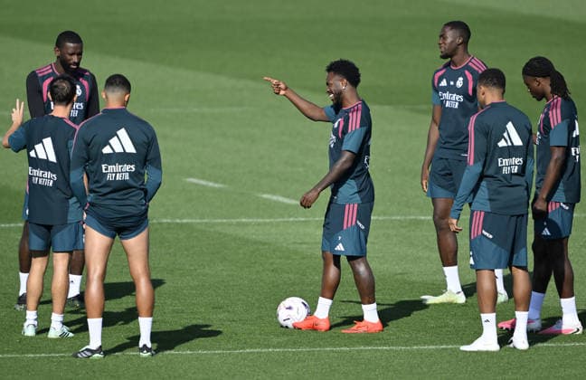 Real Madrid holds training session ahead of the LaLiga MADRID, SPAIN - SEPTEMBER 19: Antonio Rudiger (L) and Vinicius Junior (C) of Real Madrid take part in a training session ahead of the LaLiga Week 7 match against Atletico Madrid at the club s Ciudad Real Madrid training facilities in Valdebebas, Madrid, Spain, on September 19, 2026. Burak Akbulut Anadolu Madrid Spain. Editorial use only. Please get in touch for any other usage.  Copyright: x2026xAnadoluxBurakxAkbulutx