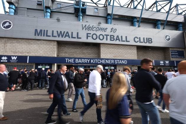 Fans at the Millwall v West Ham EFL Championship match at The New Den. Millwall v West Ham United, EFL Sky Bet Championship, Football, The Den, London, UK - 19 Sep 2026London The Den United Kingdom EDITORIAL USE ONLY No use with unauthorised audio, video, data, fixture lists, club league logos or live services. Online in-match use limited to 120 images, no video emulation. No use in betting, games or single club league player publications. Paul M Copyright: xPaulxMarriott Shutterstockx 17158320o