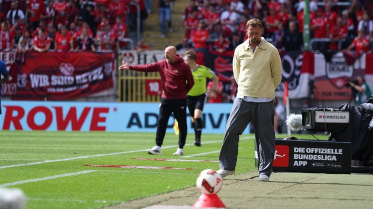September 19, 2026, xrekx, Soccer, 2. Bundesliga, 1 FC Kaiserslautern vs. Eintracht Braunschweig, photo by Lars Kornetka, Coach of Eintracht Braunschweig. DFL and DFB regulations prohibit any use of photographs as image sequences and or quasi-video. Kaiserslautern