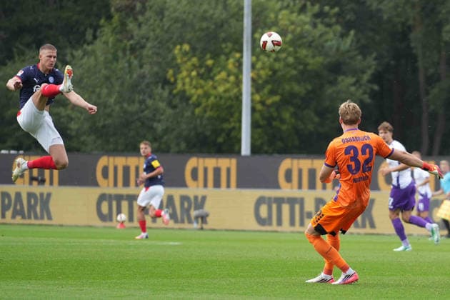 Football, 2nd Bundesliga, Holstein Kiel v VfL Osnabrück