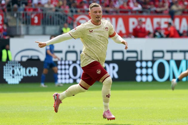 September 19, 2026, xrekx, Soccer 2. Bundesliga, 1. FC Kaiserslautern vs. Eintracht Braunschweig, Marlon Ritter, 1. FC Kaiserslautern gives instructions, gesticulates, waves his arms, gesticulates DFL DFB REGULATIONS PROHIBIT ANY USE OF PHOTOGRAPHS as IMAGE SEQUENCES and or QUASI-VIDEO Kaiserslautern