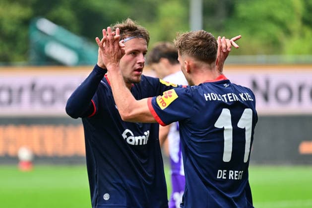 September 19, 2026, Soccer, Men s, 2nd Bundesliga, 2026–2027 Season, Holstein Kiel vs. VfL Osnabrück, Matchday 6, KSV, Holstein Stadium, Holstein, Celebrations by Leon Parduzi and Gyan de Regt in Kiel, Holstein Stadium, Schleswig-Holstein, Germany