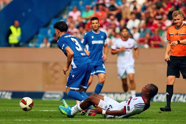 From left: Deniz Ofli (SC Karlsruhe), 3, battling for the ball against Mohamed Ali Zoma (FC Nuremberg), 23, GER, SC Karlsruhe vs. FC Nuremberg Soccer, Matchday 6, 2026–2027 Season, 2. Bundesliga, September 19, 2026. DFL and DFB regulations prohibit any use of photographs as image sequences and or quasi-video. GER SC Karlsruhe vs. FC Nuremberg Soccer Matchday 6, 2026–2027 Season, September 19, 2026 Copyright: xEibner-Pressefoto JoergxHirschx EP_JHH