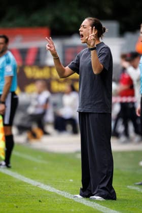KOELN, GERMANY - SEPTEMBER 19, 2026: Head Coach Sabrina Wittmann ( (FC Ingolstadt) gestures during the 3rd division match on gameday 7 between Viktoria Koeln vs. FC Ingolstadt at the Sportpark Hoehenberg on September 19, 2026 in Koeln, Germany. DFL REGULATIONS PROHIBIT ANY USE OF PHOTOGRAPHS AS IMAGE SEQUENCES AND OR QUASI-VIDEO. Nordrhein-Westfalen Germany Copyright: xAxelxKohringx