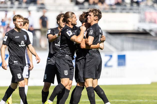 SV Sandhausen vs. SSV Ulm 1846 Soccer, Regionalliga Southwest, Matchday 8, Stadion am Hardtwald, Sandhausen, September 19, 2026 Goal celebration, cheers, joy after a goal, shot on goal for the 1–1 equalizer by Masaaki Takahara, SSV Ulm 1846 Soccer, 23 (left) Leander Nicolas Popp, SSV Ulm 1846 Soccer, 33, Dennis Chessa, SSV Ulm 1846, soccer, 11, Masaaki Takahara, SSV Ulm 1846, soccer, 23, Benjamin Goller, SSV Ulm 1846, soccer, 07 SV Sandhausen vs. SSV Ulm 1846 Soccer, Regionalliga Südwest, Matchday 8, Stadion am Hardtwald, Sandhausen, September 26, 2019. Photo by Lucca Fundel. Sandhausen, Stadion am Hardtwald, Baden-Württemberg, Germany