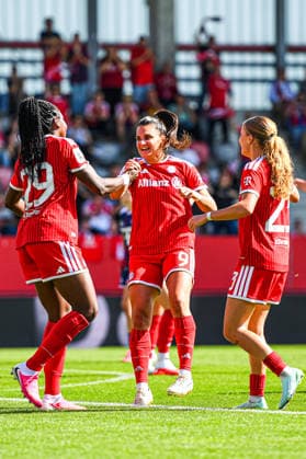 September 19, 2026, Munich, Germany Google Pixel Women s Bundesliga: FC Bayern Munich Women vs. 1. FC Köln Women at the FC Bayern Campus Edna Imade FC Bayern Women celebrate their second goal with Jovana Damnjanovic FC Bayern Women