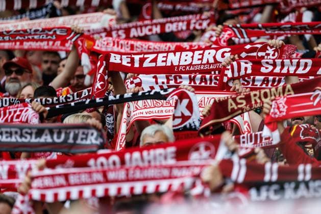 West Stand, Kaiserslautern; Emotions; Gesture; Body Language; Facial Expressions; 1 FC Kaiserslautern vs. Eintracht Braunschweig; Soccer; 2. Bundesliga; Matchday 6; 2026–2027 Season; September 19, 2026: 1 FC Kaiserslautern vs. Eintracht Braunschweig, soccer, 2. Bundesliga, Matchday 6, 2026–2027 season, September 19, 2026 Copyright: xEibnerxPressefotox EP_ANS