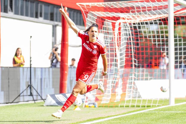 Jovana Damnjanovic 9 Bayern celebrates the 1-0 goal during the Google Pixel Women s Bundesliga match between FC Bayern Munich and 1. FC Köln on September 19, 2026, at the FC Bayern Campus in Munich, Bavaria, Germany