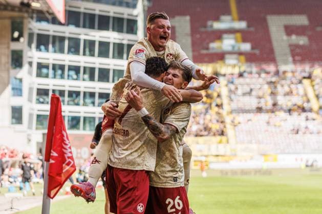 Erencan Yardimci of 1. FC Kaiserslautern celebrates the 1–0 goal with Marlon Ritter of 1. FC Kaiserslautern and Paul Joly of 1. FC Kaiserslautern; goal celebration, celebration, joy, emotions, 1. FC Kaiserslautern vs. Eintracht Braunschweig, soccer, 2. Bundesliga, Matchday 6, 2026–2027 season, September 19, 2026: 1. FC Kaiserslautern vs. Eintracht Braunschweig, soccer, 2. Bundesliga, Matchday 6, 2026–2027 season, September 19, 2026 Copyright: xEibnerxPressefotox EP_ANS