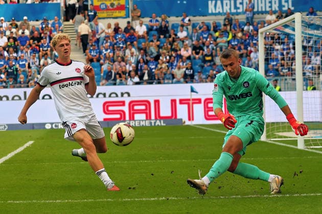 Christian Bernat, Hans Karlsruher SC, 1 save (GER), SC Karlsruhe vs. FC Nürnberg Soccer Matchday 6, 2026–2027 Season, 2. Bundesliga, September 19, 2026. DFL and DFB regulations prohibit any use of photographs as image sequences and or quasi-video. GER SC Karlsruhe vs. FC Nuremberg Soccer Matchday 6, 2026–2027 Season, September 19, 2026 Copyright: xEibner-Pressefoto JoergxHirschx EP_JHH