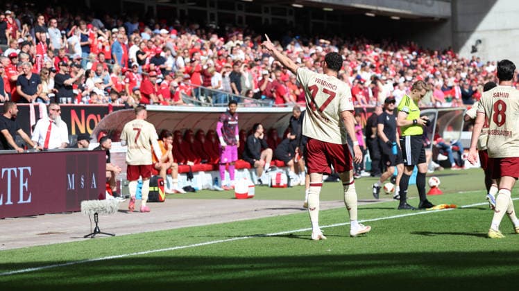 September 19, 2026, xrekx, Soccer 2. Bundesliga, 1 FC Kaiserslautern vs. Eintracht Braunschweig: Goal celebration after Erencan Yardimci scored the 1–0 goal for 1 FC Kaiserslautern. DFL and DFB regulations prohibit any use of photographs as image sequences and or QUASI-VIDEO Kaiserslautern