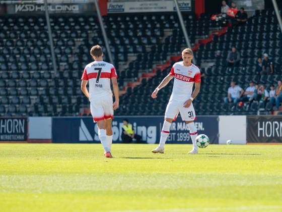 Disappointment and frustration for Lauri Lukas Penna of VfB Stuttgart II, 07 Veit Stange of VfB Stuttgart II, 31, after conceding a goal to make it 0–2 by Nassim Boujellab of SSV Jahn Regensburg, 10, disappointed, emotion, gesture, GER, soccer, VfB Stuttgart II vs. SSV Jahn Regensburg, Landesliga 2, Matchday 8, Leinfelden-Echterdingen, 2026–2027 season, September 19, 2026, GER, Soccer, VfB Stuttgart II vs. SSV Jahn Regensburg, 3. Liga, Matchday 8, 2026–2027 season, September 19, 2026, Leinfelden-Echterdingen Copyright: xCarstenxSchweringx EP_CSG