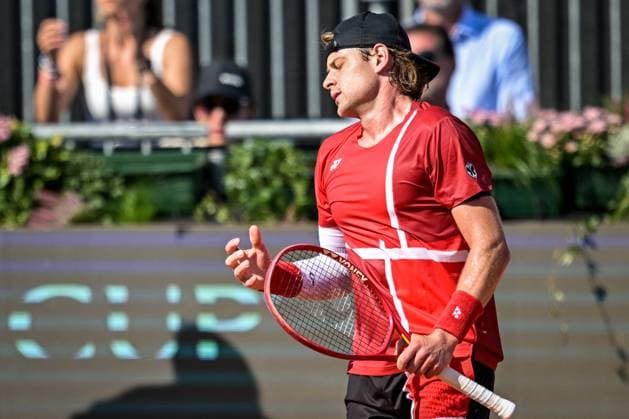 Belgian Zizou Bergs looks dejected during a tennis match between Austrian Rodionov and Belgian Bergs, the fourth rubber in the tie between Austria and Belgium, qualifiers for the Davis Cup tournament, on Saturday 19 September 2026 in Vienna, Austria. DAVIDxPINTENS  x186973847x