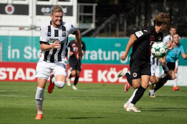 German Soccer, 3rd Division, 2026–27, Matchday 7, September 19, 2026 FC Viktoria Cologne vs. FC Ingolstadt 04 Sportpark Höhenberg, Cologne Lars Lokotsch (FC Ingolstadt 04), No. 13, grits his teeth as he sprints for the ball, Cologne, Germany Copyright: xMijoxLubecx