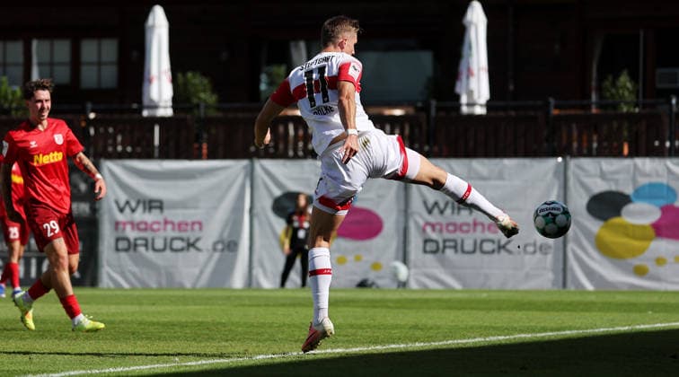 September 19, 2026, Germany, Aspach: VfB Stuttgart II vs. SSV Jahn Regensburg; Oliver Rölke (VfB II) scores the goal to make it 1–3 from the right side