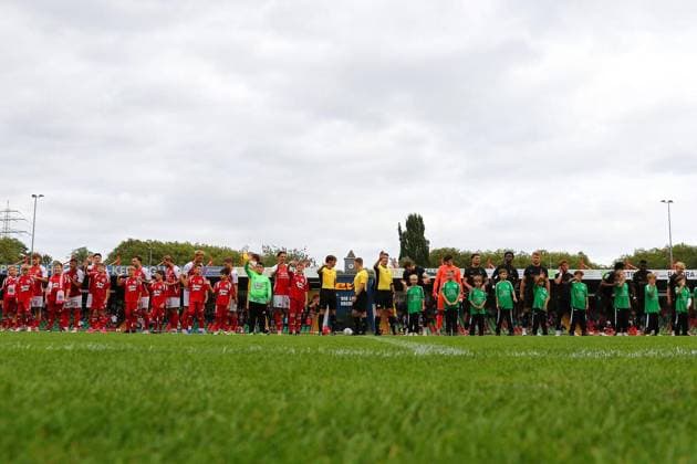 Regionalliga West Rot Weiß Oberhausen Borussia Mönchengladbach II ** FOR EDITORIAL USE ONLY ** EDITORIAL USE ONLY ** p The two teams before the match: RWO vs. Borussia Mönchengladbach II Location: Oberhausen, Niederrhein Stadium Date: September 19, 2026 Germany, North Rhine-Westphalia, Oberhausen Copyright MichaxKorb Copyright: MichaxKorb doc87o4r1axwig1jsk9wrw6 ,EDITORIAL USE ONLY Copyright: MichaxKorb