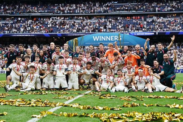 Real Madrid Under-20 team group, Mannschaftsbild, Totale (Real), SEPTEMBER 19, 2026 - Football Soccer : Real Madrid team group celebrate after winning UEFA and CONMEBOL 2026 Under-20 Intercontinental Cup match between Real Madrid CF Under-20 - CD Santiago Wanderers Under-20 at the Estadio Santiago Bernabeu in Madrid, Spain. Noxthirdxpartyxsales  aflo_349223864 MutsuxKawamorix