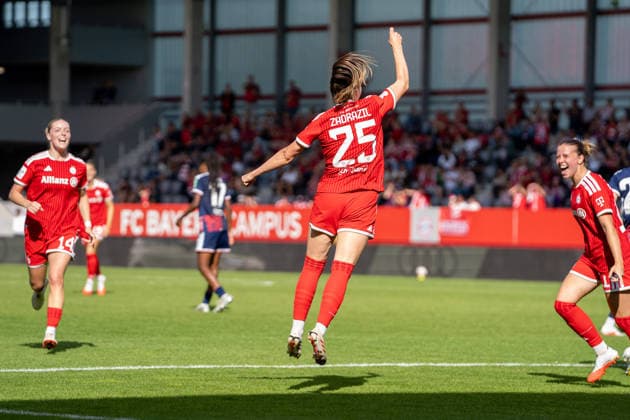 Sarah Zadrazil, 25, of FC Bayern celebrates the goal that made the score 5–2 during the Google Pixel Women s Bundesliga match between FC Bayern Munich and 1. FC Köln on September 19, 2026, in Munich at the FC Bayern Campus, Bavaria, Germany