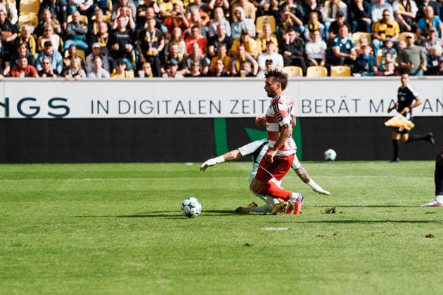 German Soccer 3rd Division 2026–2027, Matchday 7: Alemannia Aachen vs. Fortuna Düsseldorf at Tivoli Aachen; No penalty kick; Fabian Schleusener (Fortuna Düsseldorf) had a one-on-one with Manuel Riemann (Alemannia Aachen); 1; Protests; Complaint Copyright: xThiemoxRudolphx