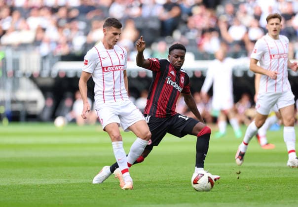 September 19, 2026, Bundesliga Soccer, Eintracht Frankfurt vs. SC Freiburg, from left: Yannik Engelhardt (SC Freiburg), Noel Aseko (Eintracht Frankfurt). DFL and DFB regulations prohibit any use of photographs as image sequences and or quasi-video. xdcx Copyright: HMBxMedia Claus