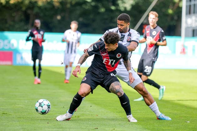 September 19, 2026, xsefx, Soccer, FC Viktoria Köln vs. FC Ingolstadt 04, 3. Liga, Sportpark Höhenberg, Matchday 7, 2026–2027 Season: Niklas Castelle (FC Viktoria Köln) No. 44 in a tackle against Fredrik Carlsen (FC Ingolstadt 04), No. 08. DFB regulations prohibit any use of photographs as image sequences and or quasi-video. North Rhine-Westphalia, Germany