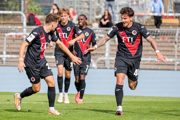 September 19, 2026, xsefx, Soccer, FC Viktoria Köln vs. FC Ingolstadt 04, 3rd Division, Sportpark Höhenberg, Matchday 7, 2026–2027 Season. Goal celebration after the first goal by Niklas Castelle (FC Viktoria Köln, No. 44) together with the team. DFB regulations prohibit any use of photographs as image sequences and or quasi-video. North Rhine-Westphalia, Germany