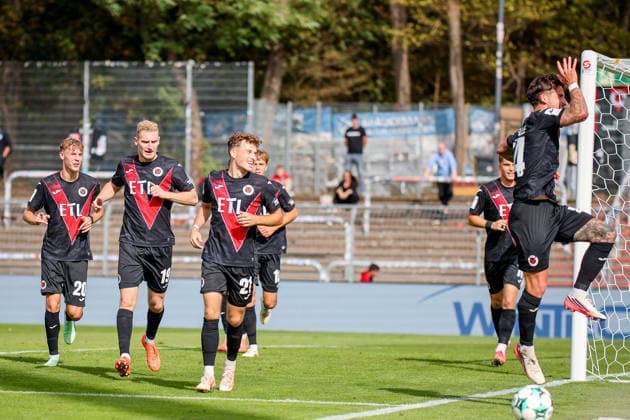 September 19, 2026, xsefx, Soccer, FC Viktoria Köln vs. FC Ingolstadt 04, 3rd Division, Sportpark Höhenberg, Matchday 7, 2026–2027 Season. Goal celebration after the first goal by Niklas Castelle (FC Viktoria Köln, No. 44) together with the team. DFB regulations prohibit any use of photographs as image sequences and or quasi-video. North Rhine-Westphalia, Germany