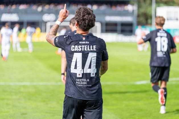 Niklas Castelle, Viktoria Köln, 44, celebrates after scoring the opening goal (1-0), goal celebration: FC Viktoria Köln vs. FC Ingolstadt 04, soccer, 3. Liga, Matchday 7, 2026–27 season, September 19, 2026, DFL regulations prohibit any use of photographs as image sequences and or quasi-video. FC Viktoria Köln vs. FC Ingolstadt 04, soccer, 3. Liga, Matchday 7, 2026–27 season, September 19, 2026, Cologne Copyright: xEibner-Pressefoto LukasxBaldygax EP_LBA
