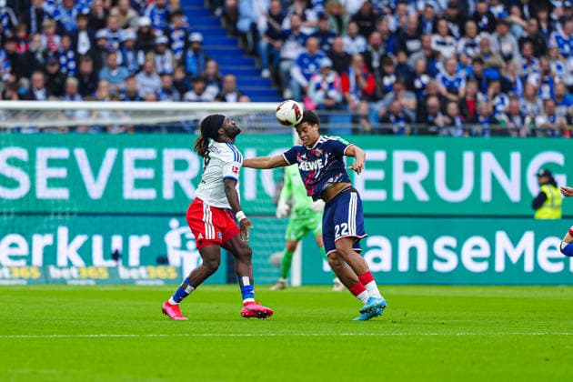 Terem Moffi, Hamburger SV, 09; Jahmai Simpson Pusey, 1 FC Köln, 22; GER; Hamburger SV vs. 1 FC Köln; Soccer; Bundesliga 1; Matchday 04; 2026–2027 Season, September 19, 2026 DFL regulations prohibit any use of photographs as image sequences and or quasi-video GER, Hamburger SV vs. 1 FC Köln, soccer, 1. Bundesliga, Matchday 04, 2026–2027 season, September 19, 2026, Hamburg Copyright: xEibner-Pressefoto MarcelxvonxFehrnx EP_MFN