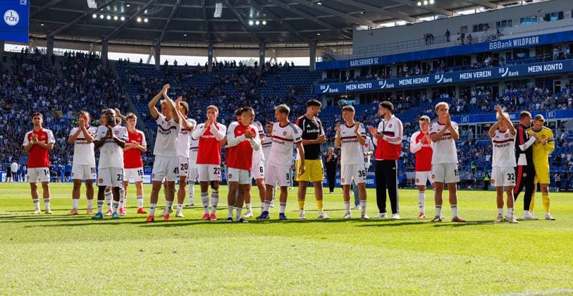 September 19, 2026 Soccer Season 2026–2027, Matchday 2, Bundesliga, Matchday 6: Karlsruher SC (KSC) vs. 1. FC Nürnberg (FCN) Club Sports Photo by Zink DaMa xdaxmax DFL regulations prohibit any use of photographs as image sequences and or quasi-video For editorial use only: Celebration and joy after the final whistle; the FCN team applauds and claps their hands; club fans, FCN fans